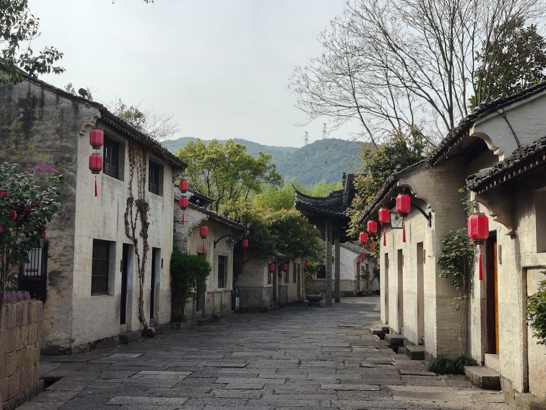 SQ - BEIJING SUZHOU WUZHEN HANGZHOU SHANGHAI 8D START DENPASAR